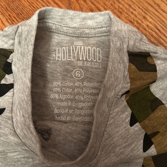 Dinosaur tee shirt size 6 hollywood the Jean company - Picture 2 of 3